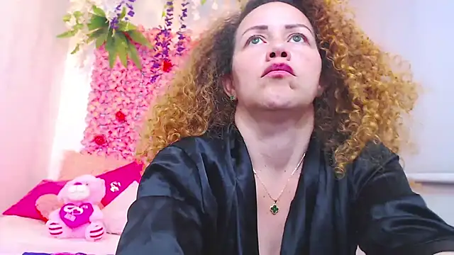 BLONDE SEXYHOT online show from October 2025 03:58:02 AM