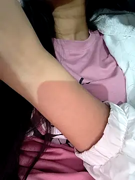 catreena online show from December 2025 08:04:02 PM