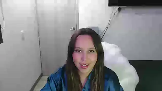 Skarlet Adams28 online show from November 2025 07:59:01 PM