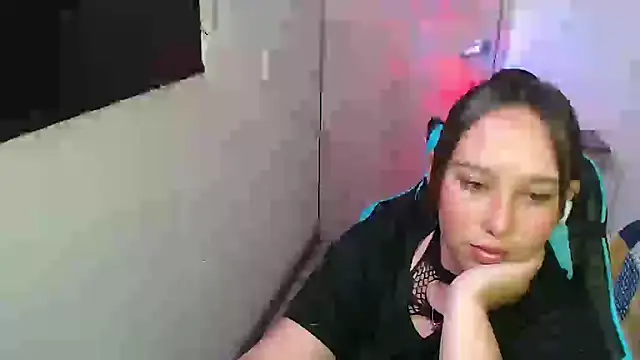 Skarlet Adams28 online show from March 2026 09:08:01 PM