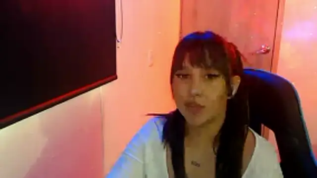 Snapshot of Skarlet_Adams28 chatting on June 2026 07:27:02 PM Skarlet Adams28 online show from June 2026 07:27:02 PM