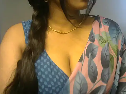 Snapshot of telugu99ramya chatting on October 2025 04:13:02 AM telugu99ramya online show from October 2025 04:13:02 AM