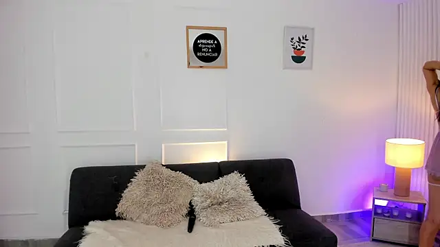 viooletaa online show from January 2026 06:42:02 PM