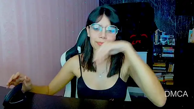 Snapshot of Drea_Foox chatting on September 2025 02:55:01 AM Drea Foox online show from September 2025 02:55:01 AM