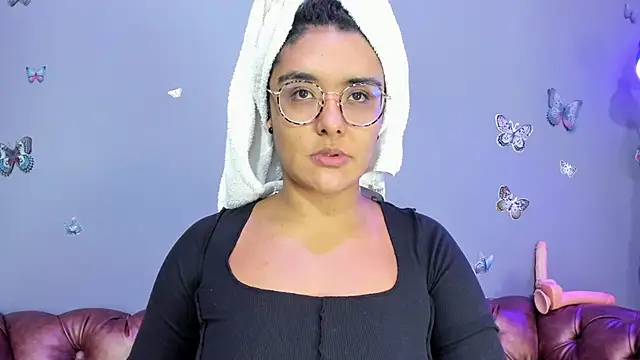 Kaira mosse online show from October 2025 11:21:02 AM