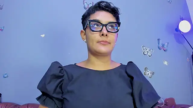 Kaira mosse online show from November 2025 11:36:02 AM