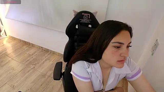 Brendda tay online show from November 2025 04:11:01 AM