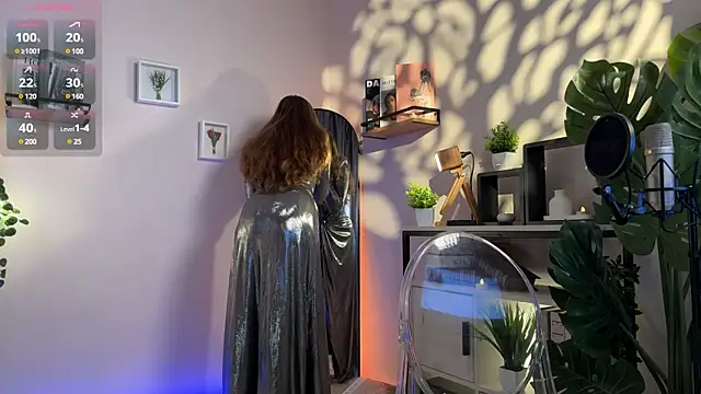 Julie Rhodes online show from January 2025 12:46:02 PM