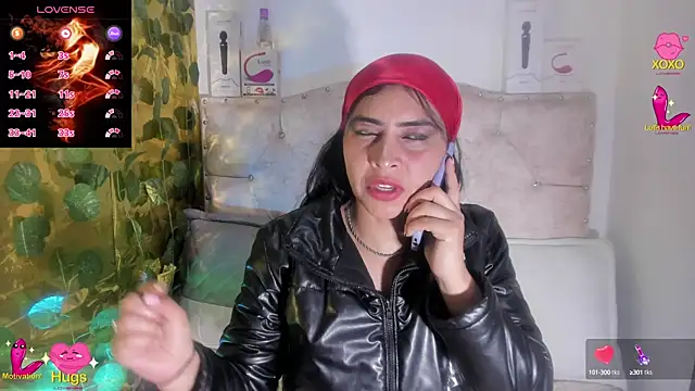 Snapshot of cristalconnorr chatting on October 2025 04:17:02 PM cristalconnorr online show from October 2025 04:17:02 PM