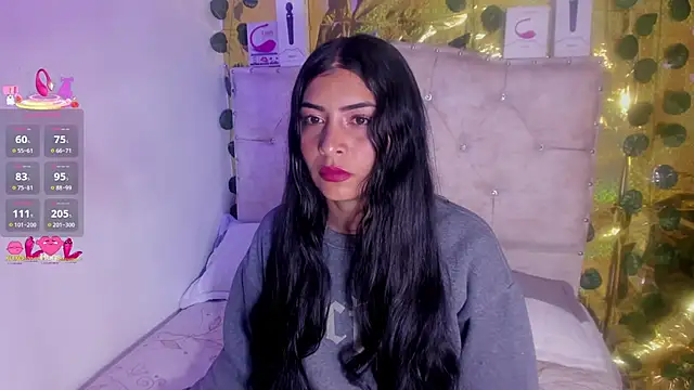 cristalconnorr online show from May 2026 02:13:01 PM