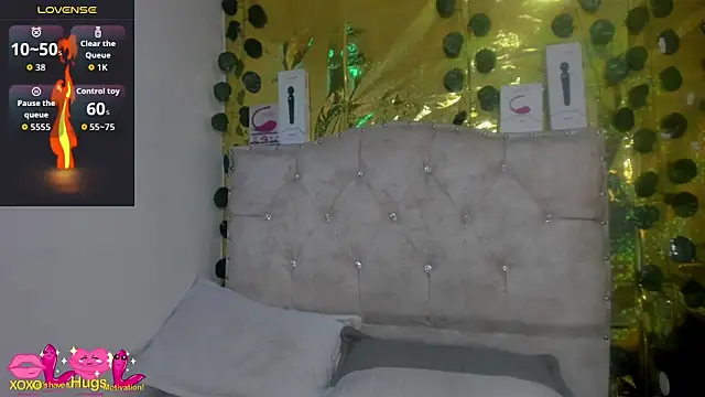 cristalconnorr online show from May 2026 03:07:02 PM
