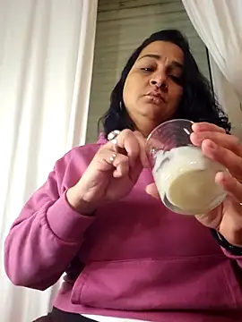 paulinaDiaz1 online show from January 2026 05:50:01 PM