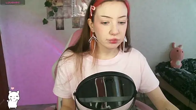 Snapshot of SweetieMollyy chatting on March 2025 07:54:01 AM SweetieMollyy online show from March 2025 07:54:01 AM