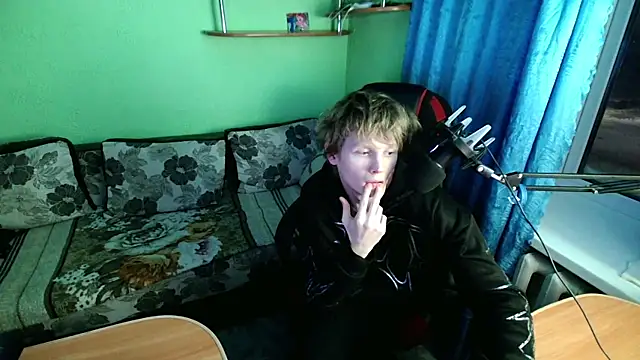 fameboyboo online show from December 2025 06:05:02 PM