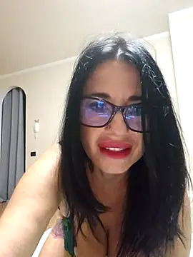 Snapshot of MichelleCara chatting on September 2025 05:22:02 AM MichelleCara online show from September 2025 05:22:02 AM