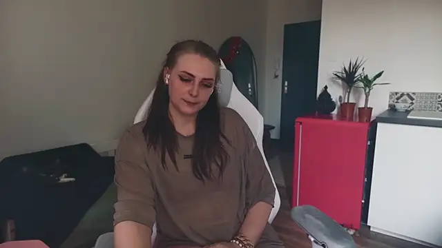 ce leste   online show from March 2026 08:44:02 AM