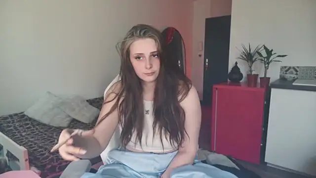 ce leste   online show from April 2026 10:36:01 AM