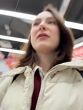 Dina Tease online show from December 2025 12:44:02 PM