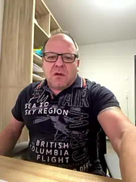 coupleLatinaLovers online show from January 2026 06:16:01 AM