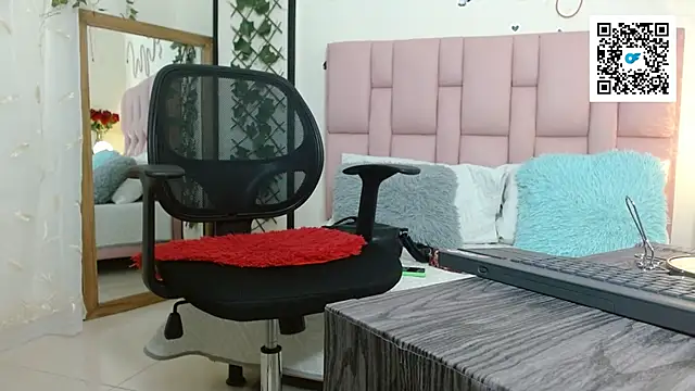 isabela ferrer  online show from April 2026 01:39:01 PM