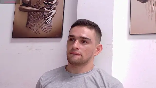 Sexy Alejandro  online show from April 2026 06:19:01 PM