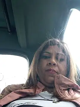 Laura-Hernandez online show from February 2026 04:25:01 PM