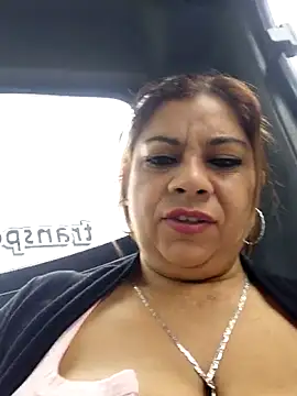 Laura-Hernandez online show from April 2026 03:39:01 PM