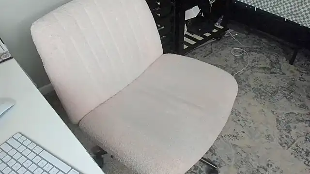 bigb00tyjudyyX online show from May 2026 04:11:02 PM