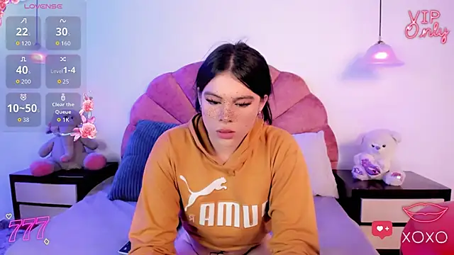 Alliemilky online show from February 2026 07:43:01 PM