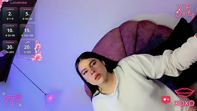 Alliemilky online show from March 2026 06:55:02 PM