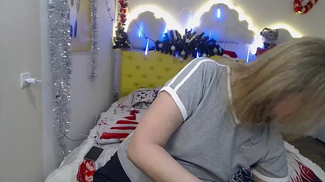 HolyMilfa online show from December 2024 07:26:01 AM