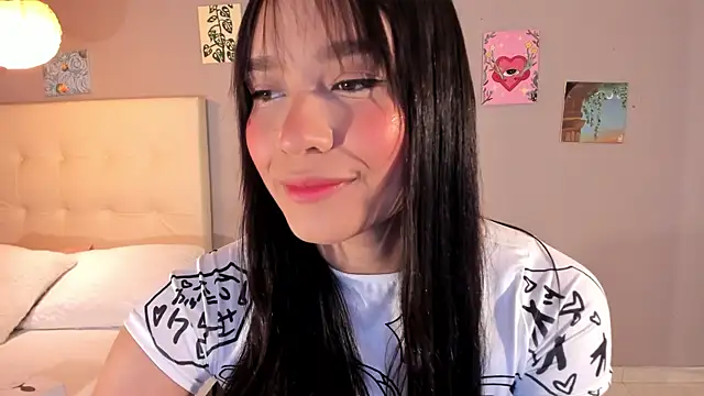 Maia W10 online show from April 2026 01:16:02 PM