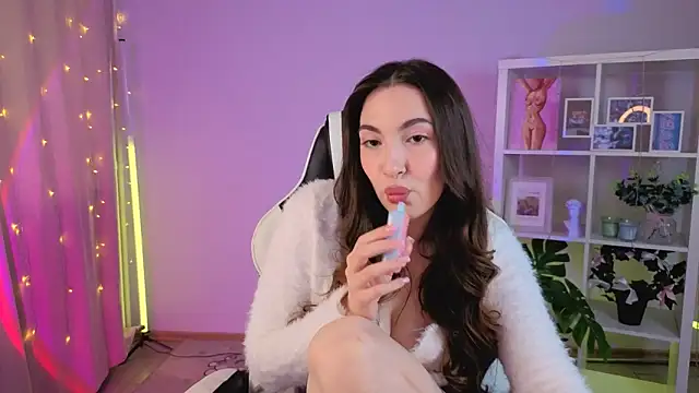 Snapshot of MelissaLovvv chatting on May 2026 03:02:02 AM MelissaLovvv online show from May 2026 03:02:02 AM