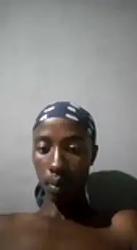 Snapshot of VibrantDick chatting on March 2025 08:46:02 PM VibrantDick online show from March 2025 08:46:02 PM