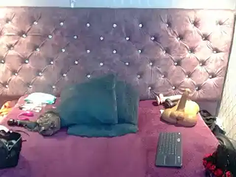 VALENTINA3x online show from January 2025 03:32:02 AM