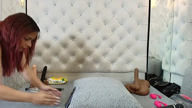 VALENTINA3x online show from June 2026 03:44:01 AM