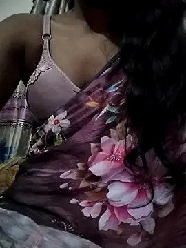 Nadia-2 online show from November 2025 10:52:02 PM