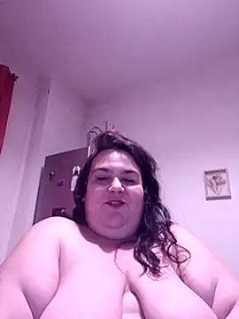 Snapshot of Niny84 chatting on January 2025 06:27:01 PM Niny84 online show from January 2025 06:27:01 PM