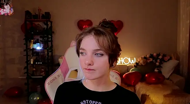 Snapshot of -Kottyaa- chatting on February 2025 10:25:01 PM -Kottyaa- online show from February 2025 10:25:01 PM