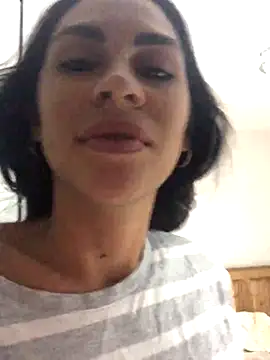 hotroommates online show from November 2025 03:18:02 AM