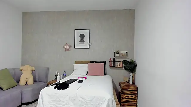 afrodita martinez online show from December 2025 07:23:02 PM