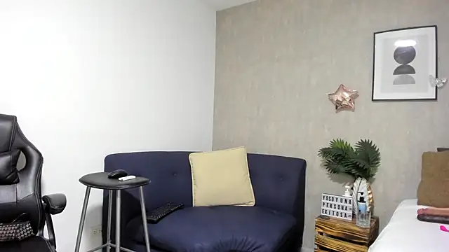 afrodita martinez online show from March 2026 11:49:01 AM