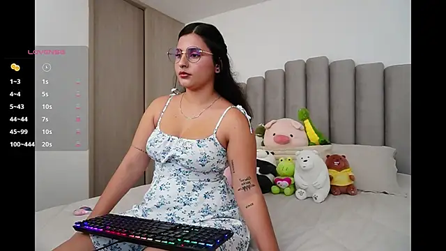 Snapshot of Luu_Princess chatting on November 2025 09:30:02 PM Luu Princess online show from November 2025 09:30:02 PM