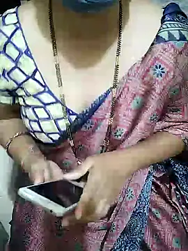 Snapshot of aliseanu chatting on February 2025 01:38:01 AM aliseanu online show from February 2025 01:38:01 AM
