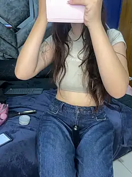 Snapshot of angel_natural chatting on February 2025 07:16:01 PM angel natural online show from February 2025 07:16:01 PM