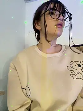 Snapshot of angel_natural chatting on February 2025 10:18:01 PM angel natural online show from February 2025 10:18:01 PM