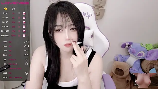 Snapshot of Vaness-a chatting on January 2025 11:11:02 PM Vaness-a online show from January 2025 11:11:02 PM