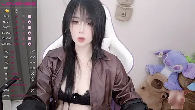 Snapshot of Vaness-a chatting on February 2025 05:10:02 PM Vaness-a online show from February 2025 05:10:02 PM