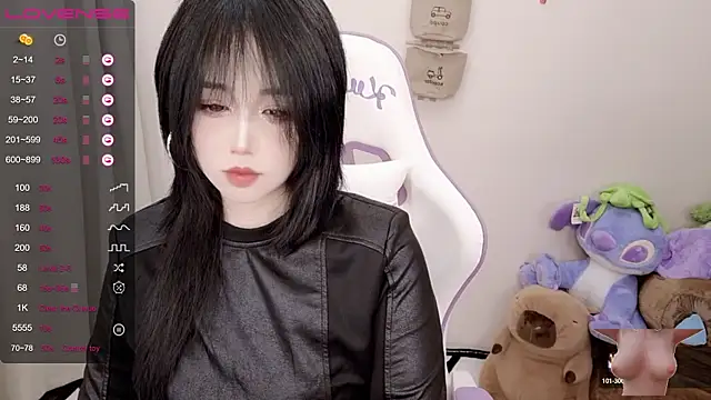 Snapshot of Vaness-a chatting on March 2025 03:41:01 PM Vaness-a online show from March 2025 03:41:01 PM