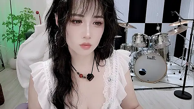 Snapshot of Vaness-a chatting on October 2025 04:26:02 PM Vaness-a online show from October 2025 04:26:02 PM